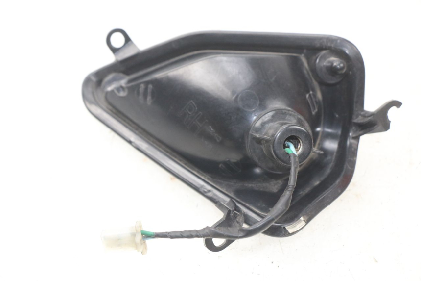 photo de VORNE RECHTS BLINKER DAELIM S2 FI 125 (2008 - 2017) - Zoom auf Gebrauchszustand