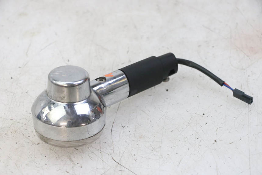 photo de VORNE RECHTS BLINKER APRILIA SCARABEO GT TOURING 125 (1999 - 2005) - Detailansicht des Bauteils