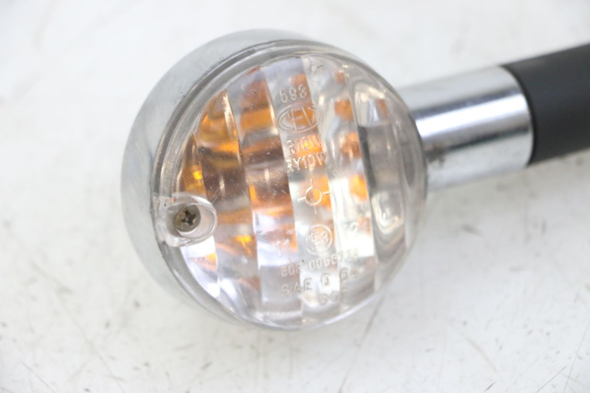 photo de VORNE RECHTS BLINKER APRILIA SCARABEO GT TOURING 125 (1999 - 2005) - Oberflächenzustand und Material