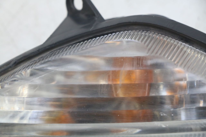 photo de RECHTER BLINKER SUZUKI SIXTEEN 125 (2008 - 2010) - Detailansicht des Bauteils