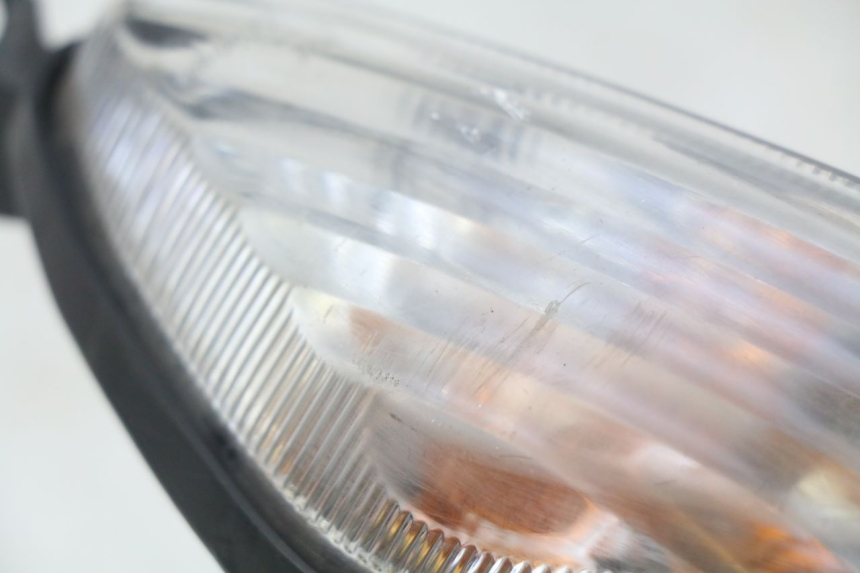 photo de RECHTER BLINKER SUZUKI SIXTEEN 125 (2008 - 2010) - Zoom auf Gebrauchszustand