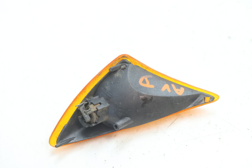 photo de VORNE RECHTS BLINKER PEUGEOT SPEEDFIGHT LC 50 (1996 - 2002) - Technische Nahaufnahme