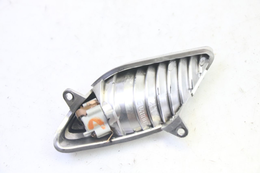 photo de VORNE RECHTS BLINKER APRILIA SR R 2T LC 50 (2018 - 2021) - Zoom auf Gebrauchszustand