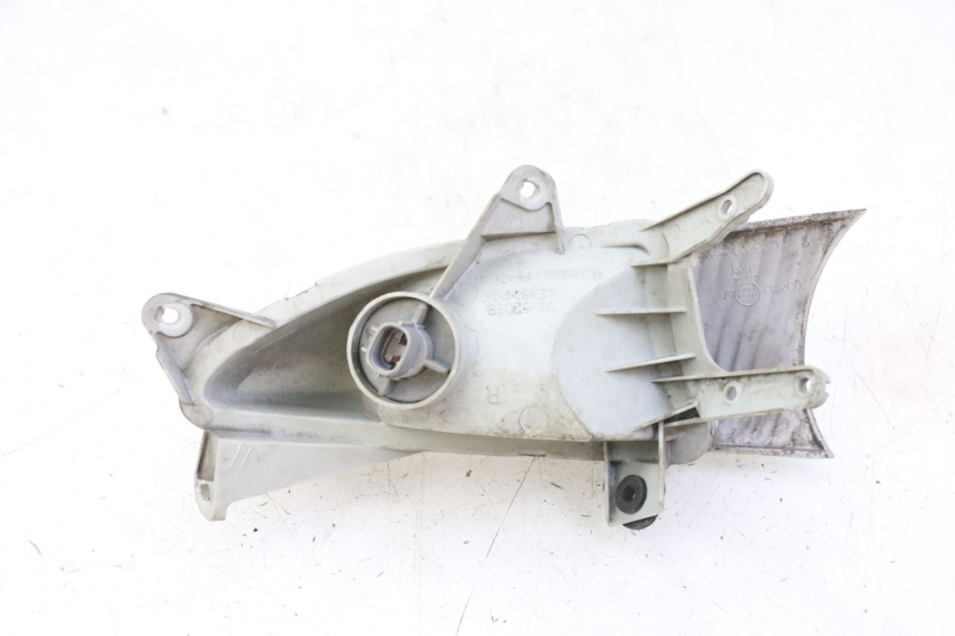 photo de RECHTER BLINKER SUZUKI BURGMAN 125 (2007 - 2014) - Kennzeichnungen und Originalreferenzen