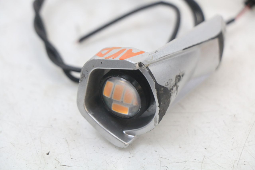 photo de VORNE RECHTS BLINKER DUALTRON TOGO PLUS 1 - Zoom auf Gebrauchszustand