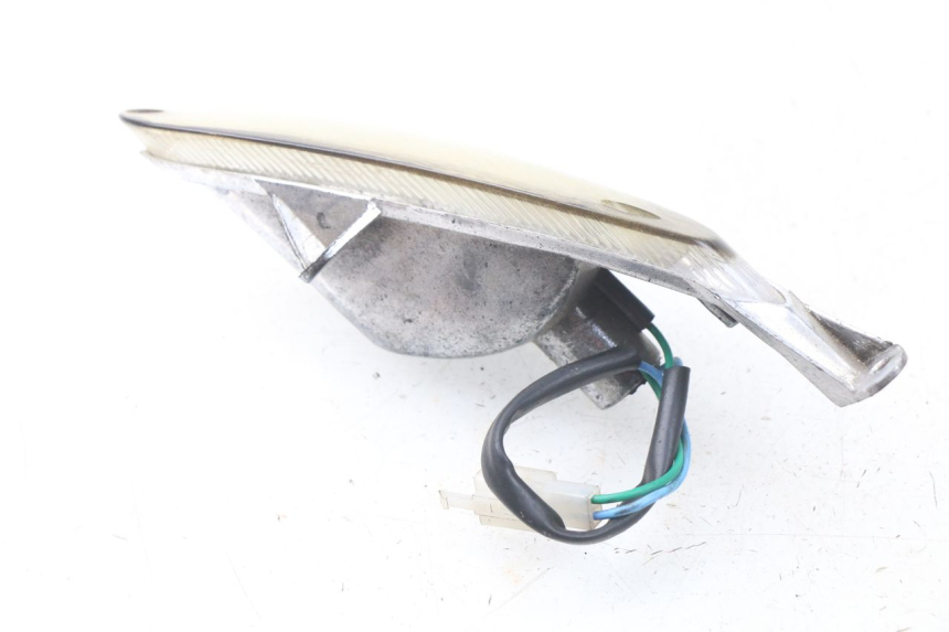 photo de VORNE RECHTS BLINKER BAOTIAN TRAVEL SPIRIT 50 (2010 - 2012) - Details der Befestigungspunkte