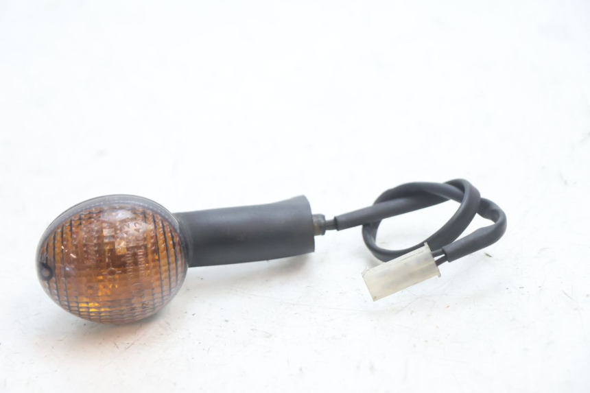 photo de VORNE RECHTS BLINKER PEUGEOT TREKKER 50 (1995 - 2004) - Detailansicht des Bauteils
