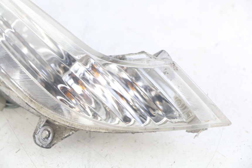 photo de RECHTER BLINKER PEUGEOT TWEET 4T 50 (2010 - 2014) - Details der Befestigungspunkte