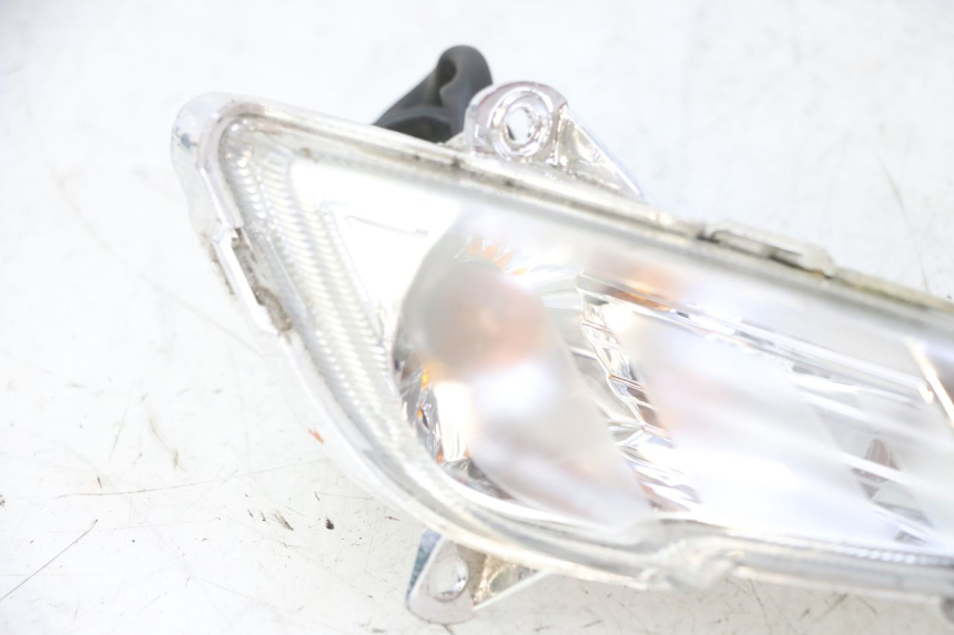 photo de RECHTER BLINKER PEUGEOT TWEET 4T 50 (2018 - 2022) - Details der Befestigungspunkte