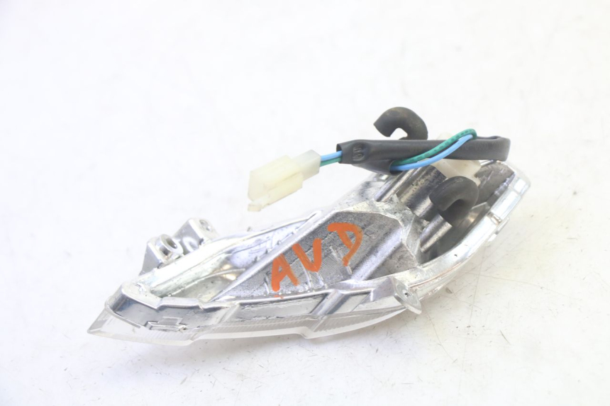 photo de VORNE RECHTS BLINKER PEUGEOT TWEET PRO EFI 4T 50 (2021 - 2022) - Zoom auf Gebrauchszustand