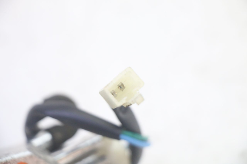 photo de VORNE RECHTS BLINKER PEUGEOT TWEET PRO EFI 4T 50 (2021 - 2022) - Technische Nahaufnahme