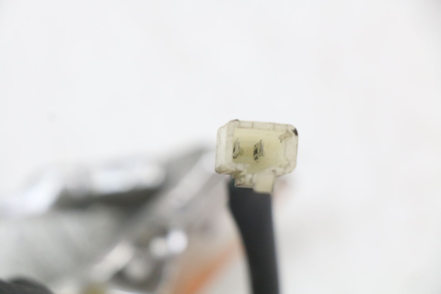 photo de RECHTER BLINKER PEUGEOT TWEET 125 (2018 - 2021) - Details der Befestigungspunkte