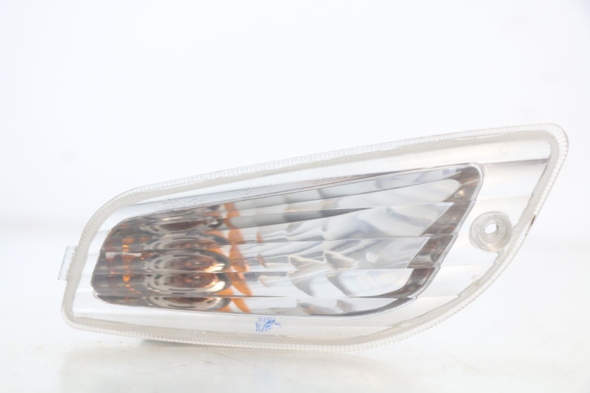 photo de BLINKER VORNE RECHTS PIAGGIO VESPA LX 125 (2005 - 2010) - Detailansicht des Bauteils