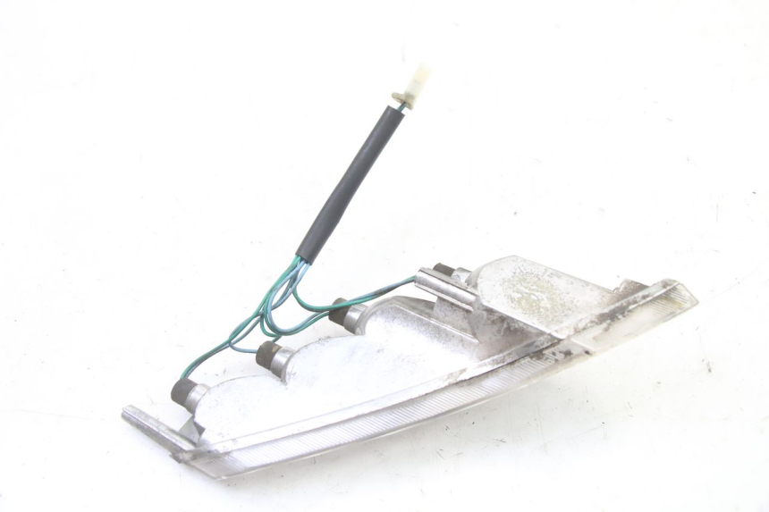 photo de VORNE RECHTS BLINKER PEUGEOT VIVACITY NEW 2T 50 (2008 - 2017) - Zoom auf Gebrauchszustand