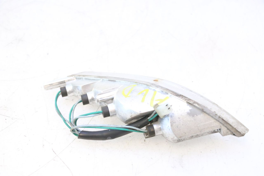photo de VORNE RECHTS BLINKER PEUGEOT VIVACITY NEW 2T 50 (2008 - 2017) - Oberflächenzustand und Material