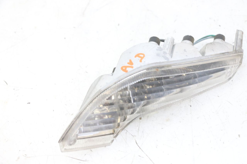 photo de VORNE RECHTS BLINKER PEUGEOT VIVACITY NEW 4T 50 (2008 - 2017) - Zoom auf Gebrauchszustand