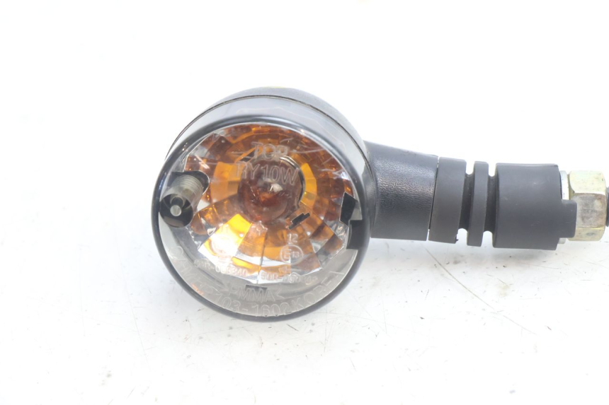 photo de VORNE RECHTS BLINKER DAELIM VJ ROADWIN 125 (2004 - 2007) - Detailansicht des Bauteils