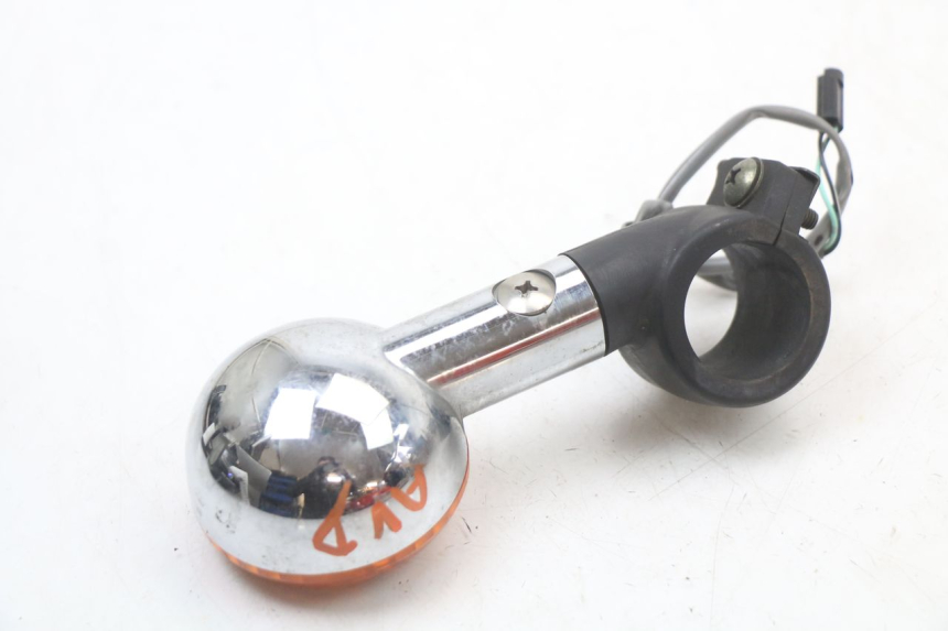 photo de VORNE RECHTS BLINKER SUZUKI VL INTRUDER 125 (2004 - 2007) - Alternative Perspektive