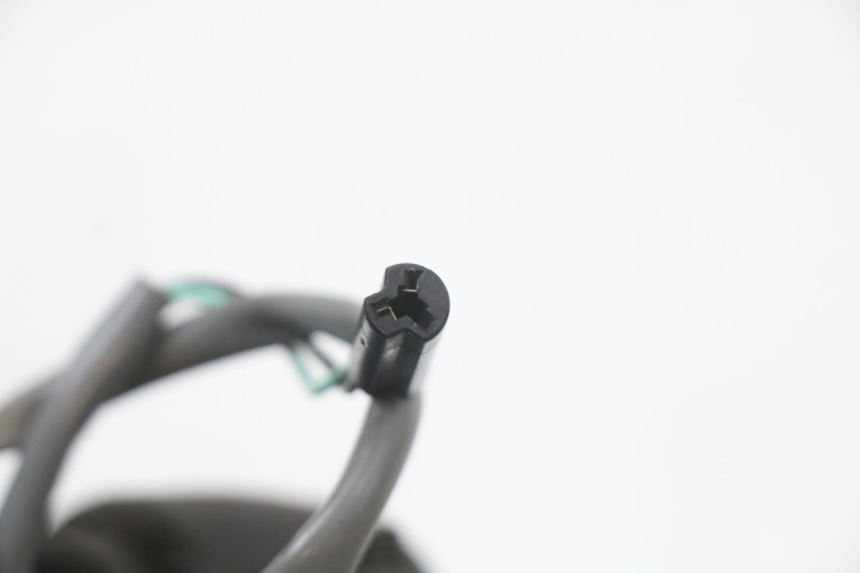 photo de VORNE RECHTS BLINKER SUZUKI VL INTRUDER 125 (2004 - 2007) - Details der Befestigungspunkte