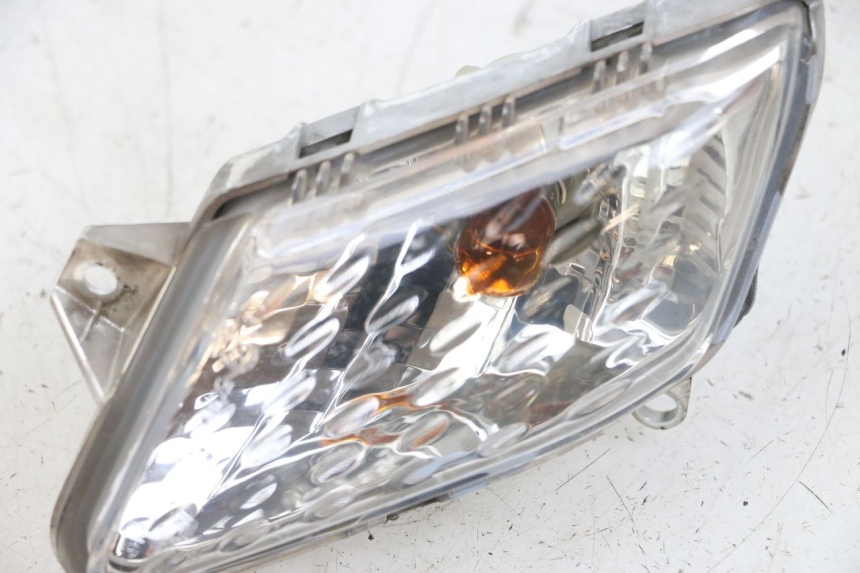 photo de RECHTER BLINKER YAMAHA XMAX X-MAX 125 (2006 - 2009) - Detailansicht des Bauteils