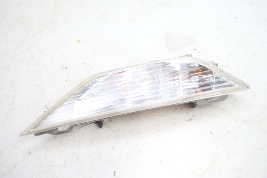 photo de VORNE RECHTS BLINKER PIAGGIO X8 STREET 125 (2006 - 2007) - Alternative Perspektive