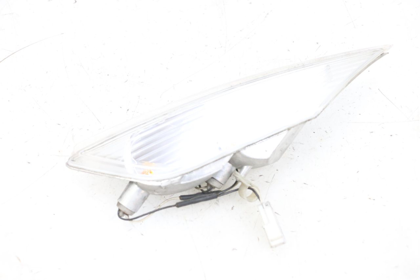 photo de RECHTER BLINKER PIAGGIO X8 125 (2004 - 2007) - Kennzeichnungen und Originalreferenzen