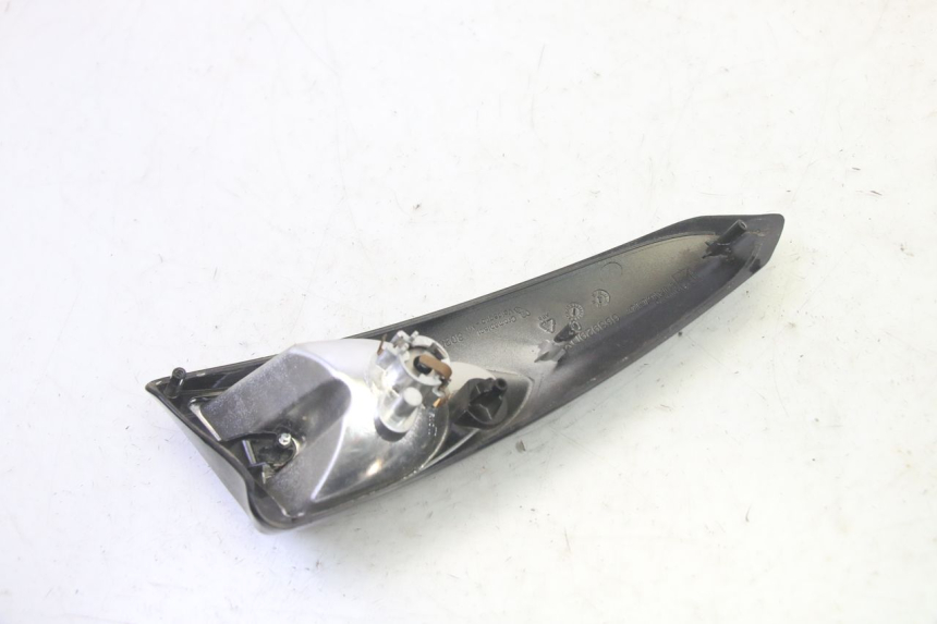 photo de RECHTER BLINKER PIAGGIO XEVO - X EVO 125 (2007 - 2017) - Gesamtansicht des Produkts