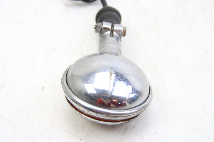 photo de RECHTER BLINKER YAMAHA XV VIRAGO 750 (1984 - 1998) - Details der Befestigungspunkte