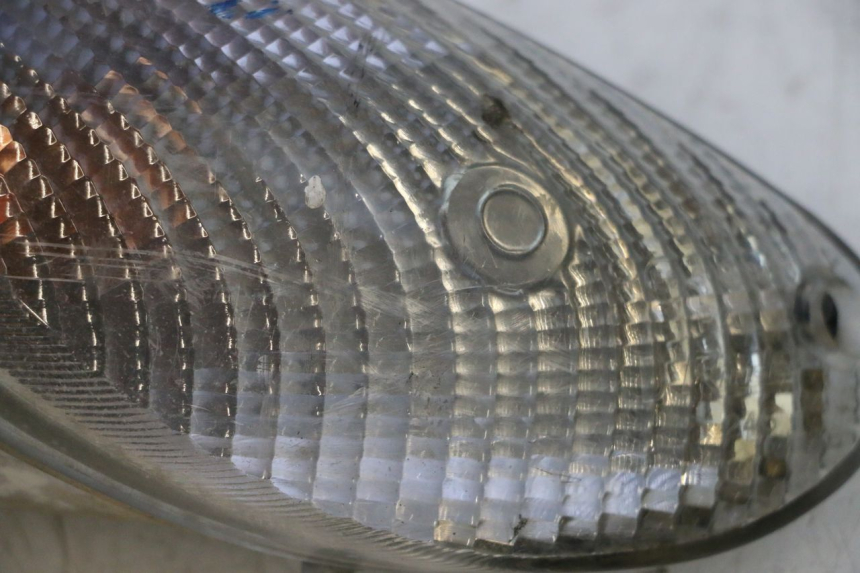 photo de VORNE RECHTS BLINKER YAMAHA YP MAJESTY 125 (2002 - 2006) - Zoom auf Gebrauchszustand