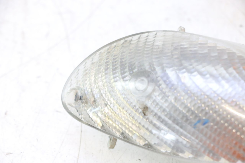 photo de VORNE RECHTS BLINKER YAMAHA YP MAJESTY 125 (2002 - 2006) - Oberflächenzustand und Material