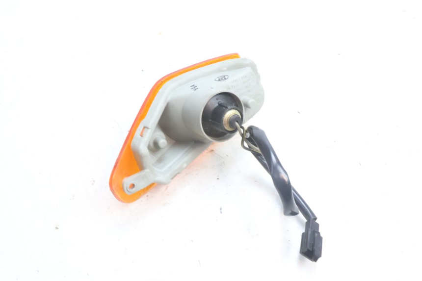 photo de VORNE RECHTS BLINKER KAWASAKI ZZR 600 (1995 - 2004) - Details der Befestigungspunkte
