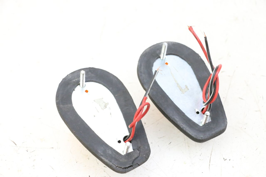 photo de VORNE BLINKER YAMAHA FJ 36Y 1100 (1984 - 1985) - Technische Nahaufnahme