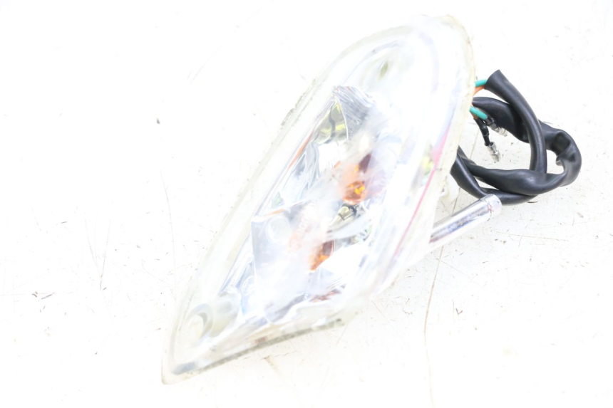 photo de LINKS VORDERES BLINKLICHT KYMCO AGILITY 4T 50 (2018 - 2022) - Details der Befestigungspunkte