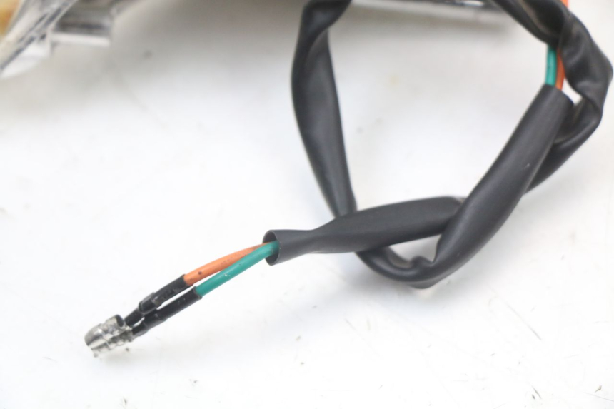 photo de LINKS VORDERES BLINKLICHT KYMCO AGILITY 4T 50 (2018 - 2022) - Details der Befestigungspunkte