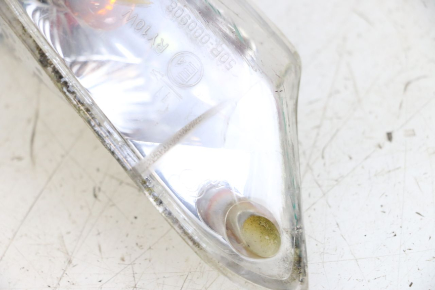 photo de LINKS VORDERES BLINKLICHT KYMCO AGILITY 4T 50 (2018 - 2022) - Zoom auf Gebrauchszustand