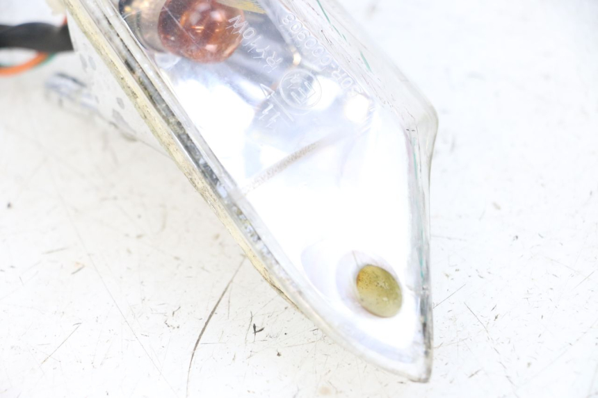 photo de LINKS VORDERES BLINKLICHT KYMCO AGILITY 4T 50 (2018 - 2022) - Oberflächenzustand und Material