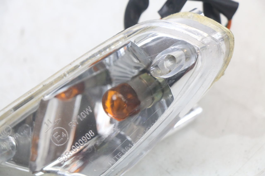 photo de LINKS VORDERES BLINKLICHT KYMCO AGILITY 4T 50 (2018 - 2022) - Zoom auf Gebrauchszustand