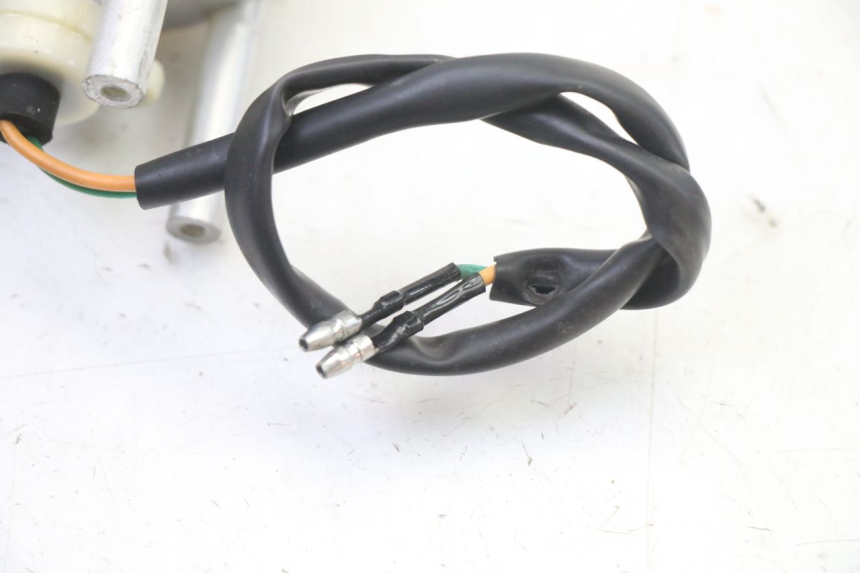 photo de LINKS VORDERES BLINKLICHT KYMCO AGILITY 4T 50 (2005 - 2018) - Technische Nahaufnahme