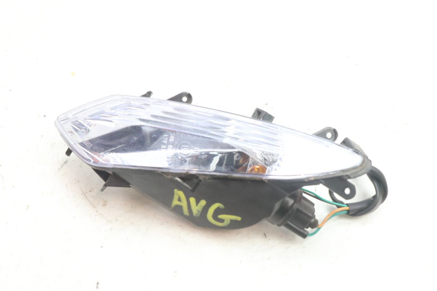 photo de VORNE LINKS BLINKER KYMCO AGILITY CITY 16P 125 (2015 - 2024) - Detailansicht des Bauteils