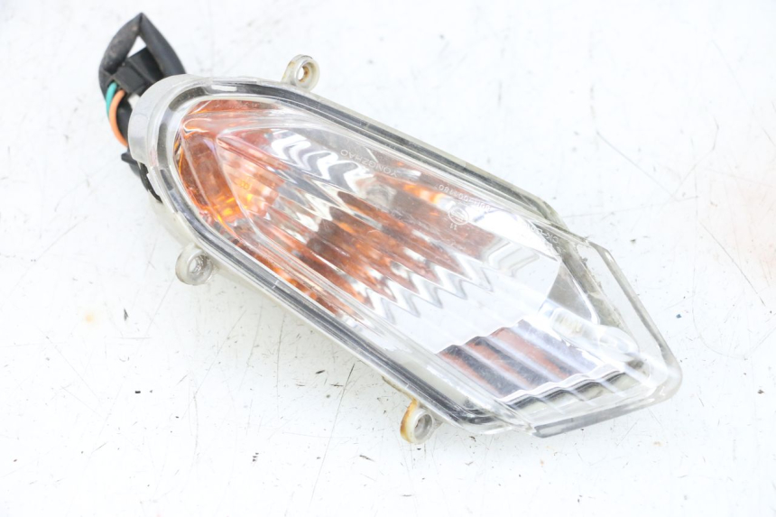 photo de VORNE LINKS BLINKER KYMCO AGILITY CITY 4T 50 (2008 - 2016) - Oberflächenzustand und Material