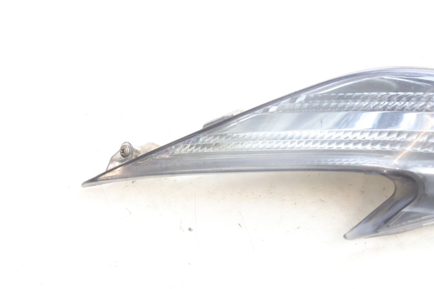 photo de VORNE LINKS BLINKER APRILIA ATLANTIC S 125 (2010 - 2013) - Detailansicht des Bauteils