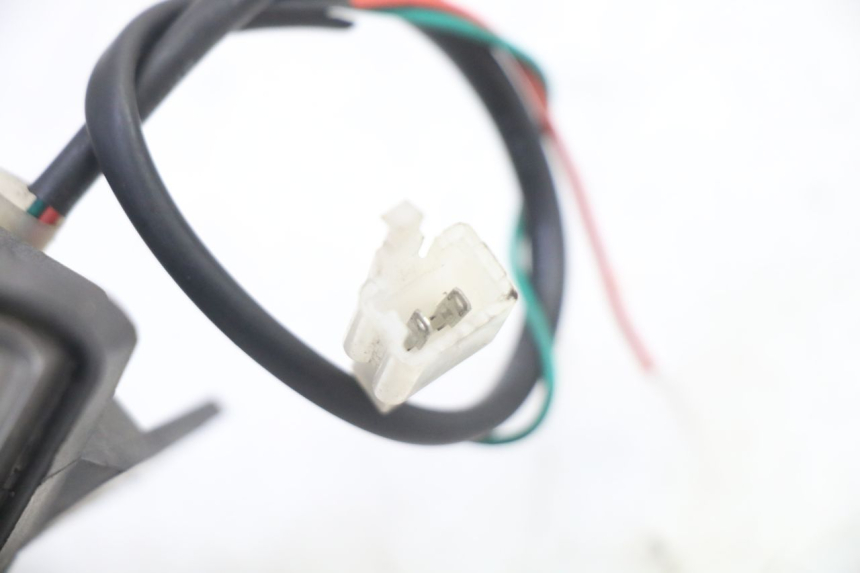 photo de VORNE LINKS BLINKER ORCAL CAVARO 4T 50 (2019 - 2023) - Oberflächenzustand und Material