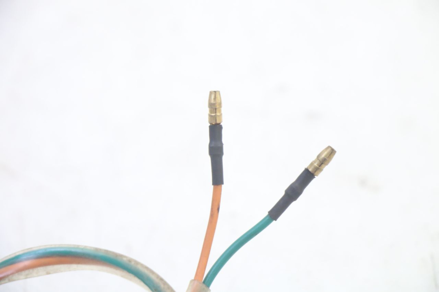 photo de LINKS VORDERES BLINKLICHT SYM CROX 4T 50 (2016 - 2023) - Oberflächenzustand und Material