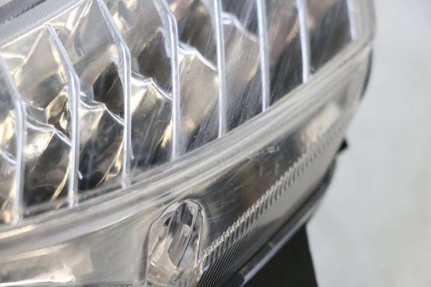 photo de VORDERER LINKER BLINKER KEEWAY F-ACT FACT EVO 50 (2020 - 2026) - Zoom auf Gebrauchszustand