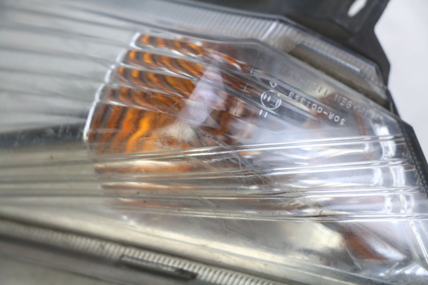 photo de LINKS VORDERES BLINKLICHT HONDA FJS SILVERWING SILVER WING 400 (2009 - 2016) - Zoom auf Gebrauchszustand