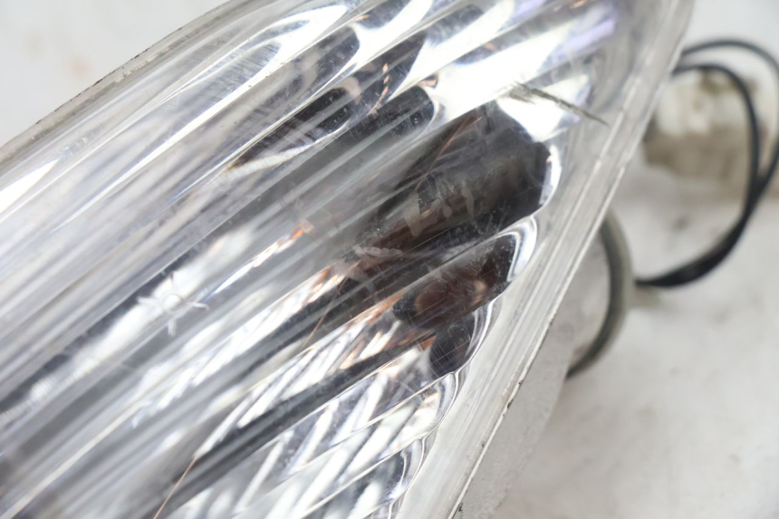 photo de LINKS VORDERES BLINKLICHT PIAGGIO FLY 2T 50 (2004 - 2017) - Detailansicht des Bauteils