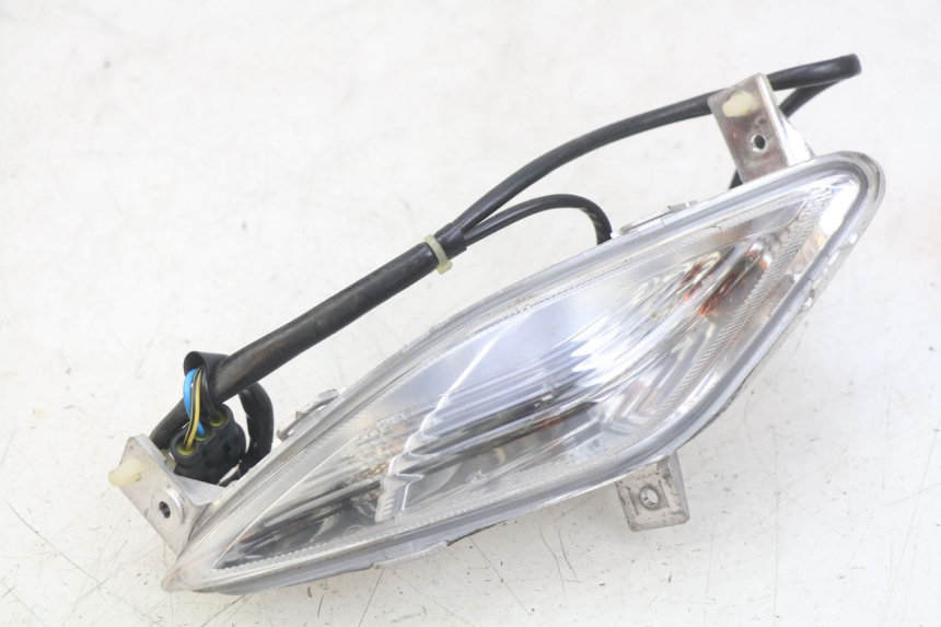photo de LINKS VORDERES BLINKLICHT PIAGGIO FLY 4T 50 (2013 - 2017) - Detailansicht des Bauteils