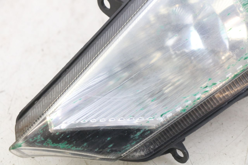 photo de LINKS VORDERES BLINKLICHT SYM GTS EFI 125 (2012 - 2016) - Zoom auf Gebrauchszustand