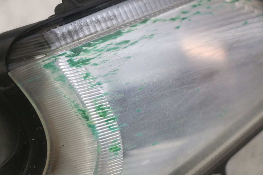 photo de LINKS VORDERES BLINKLICHT SYM GTS EFI 125 (2012 - 2016) - Oberflächenzustand und Material