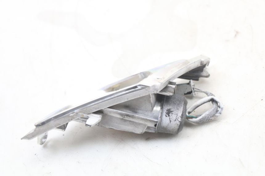 photo de VORNE LINKS BLINKER HONDA NES AROBASE 125 (2000 - 2003) - Zoom auf Gebrauchszustand